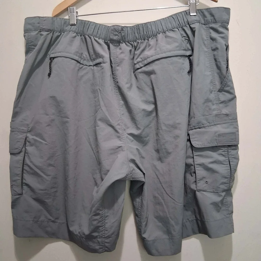 Magellan Outdoors Fish Gear Mens 3XL‎ Gray Cargo Shorts Water Repellent Nylon